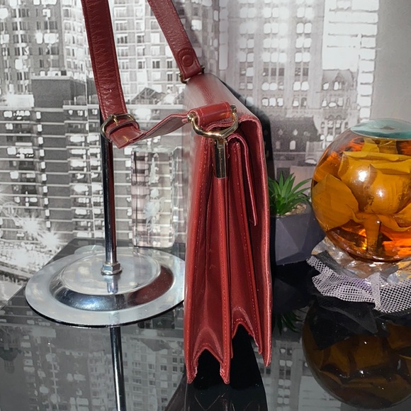 Authentic Cartier MustLine Bordeaux Leather Shoulder Bag - Picture 17 of 17